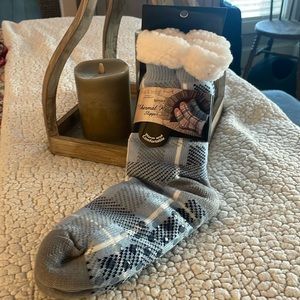 Mia & Tess super soft Slipper Sox with fleece with no slip grip- One Size